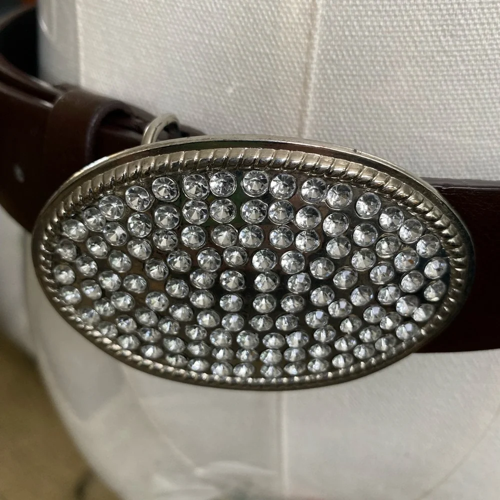 NEW WITHOUT TAGS Justice Brown & Rhinestone Belt Size 1 (28” W)